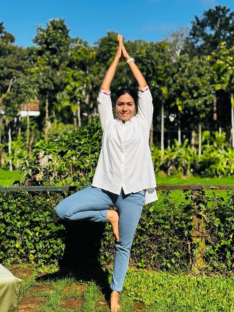 Yoga Therapy and Knee Care